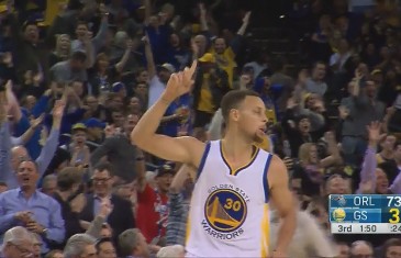 Stephen Curry with an insane step back 3-pointer