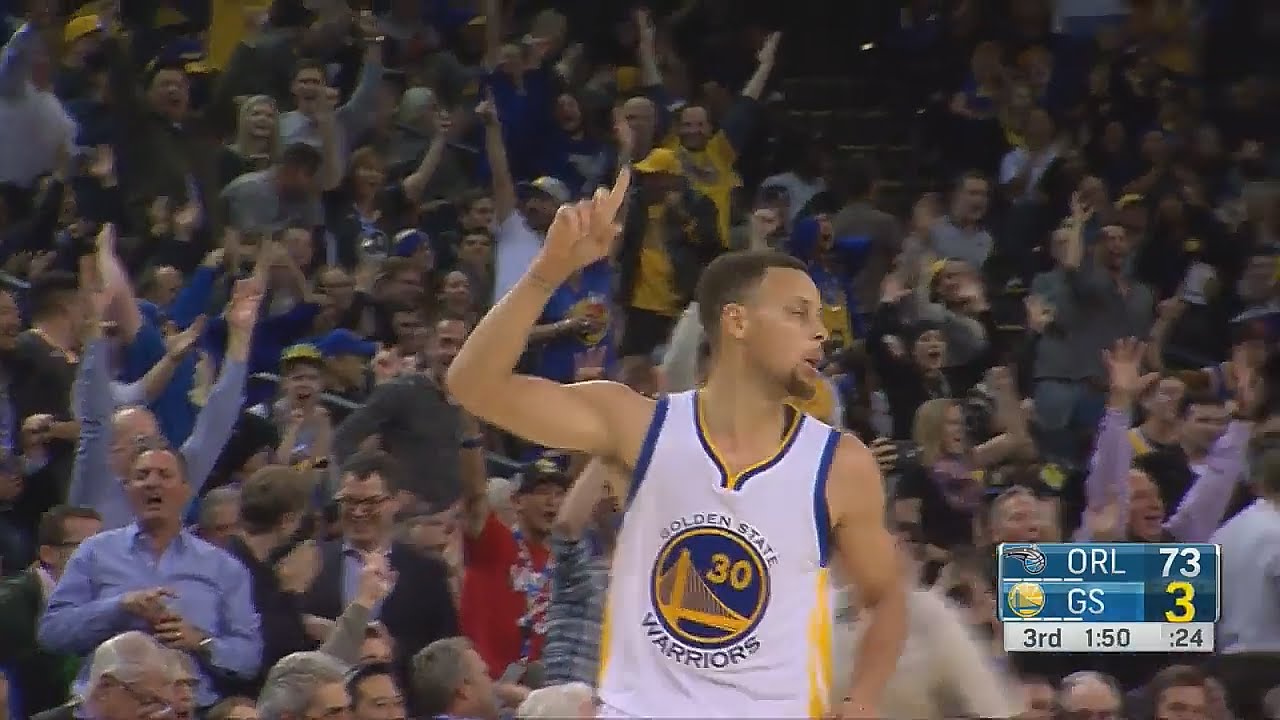 Stephen Curry with an insane step back 3-pointer