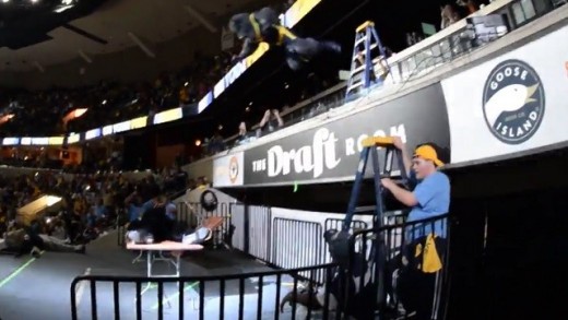 Grizzlies mascot puts Spurs mascot through a table to “Whoop That Trick”