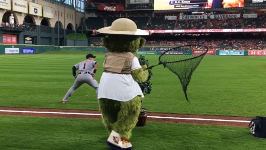 Astros mascot Orbit goes hunting for Detroit Tigers