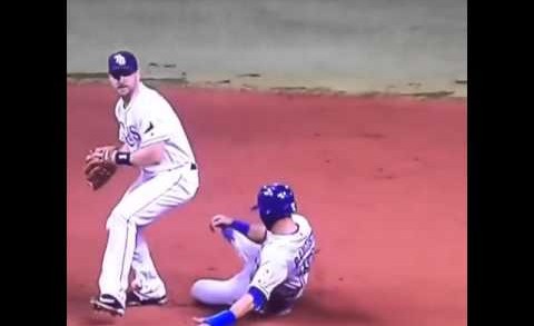 Blue Jays lose on controversial ruling of Jose Bautista’s slide