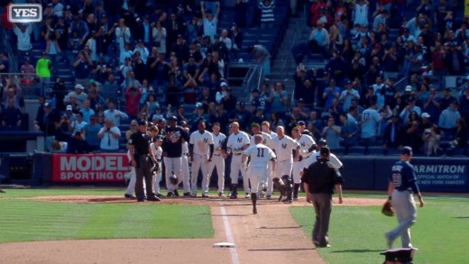 Brett Gardner hits walk off home run for the Yankees