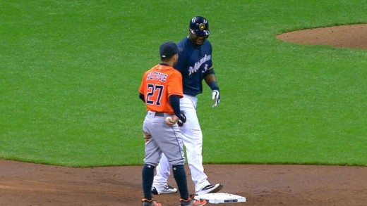 Jose Altuve tries to play the old hidden ball trick on Chris Carter