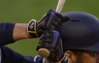 Matt Kemp wears special batting gloves to honor Kobe Bryant