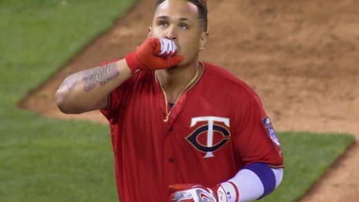 Oswaldo Arcia destroys a walk off home run for the Twins
