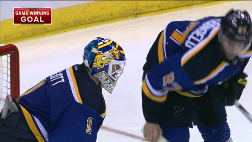 Patrick Kane scores double OT winner to keep Blackhawks alive
