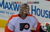 Philadelphia Flyers goalie Steve Mason lets in very embarrassing goal