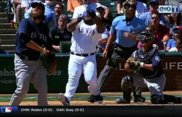 Prince Fielder goes upper tank with a 3-run bomb