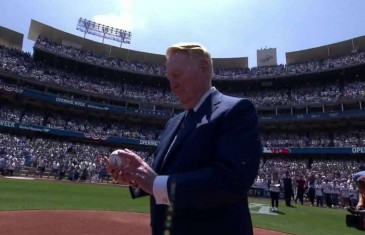Vin Scully recieves signed ball from Dodgers greats