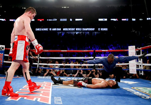 Canelo Alvarez knocks out Amir Khan in the 6th round