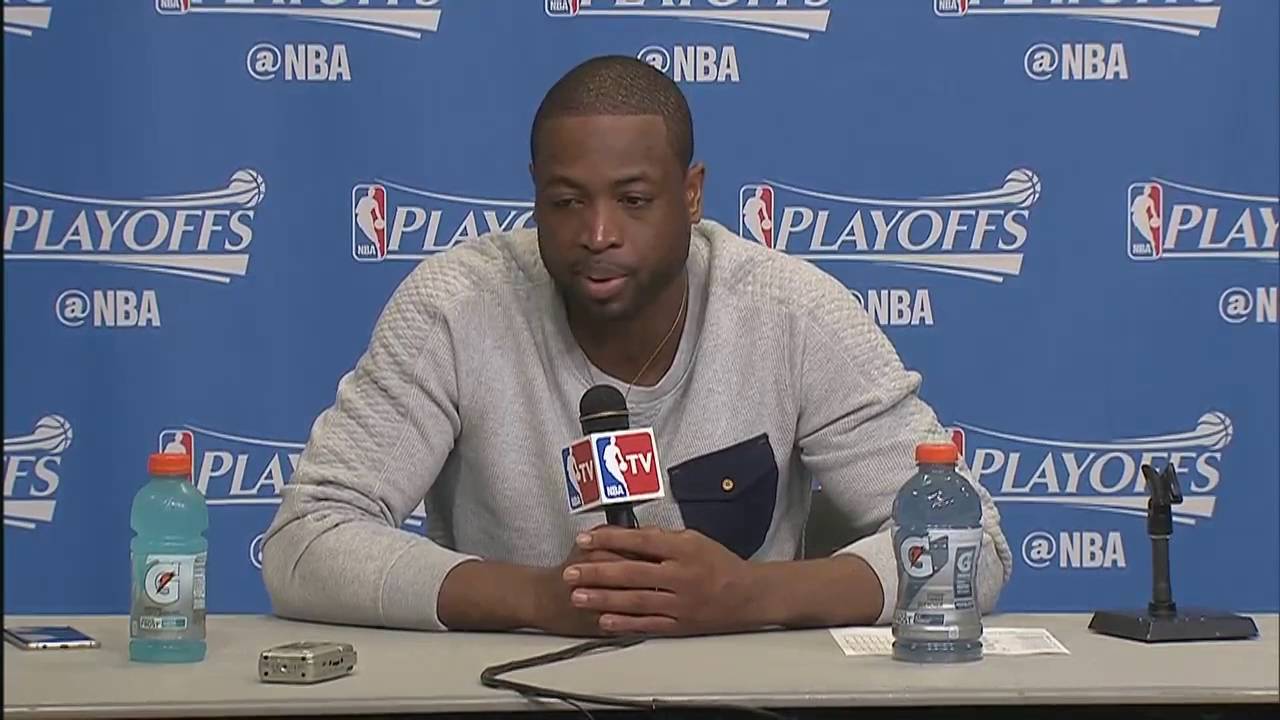 Dwyane Wade finally apologizes for shooting during Canada's National Anthem