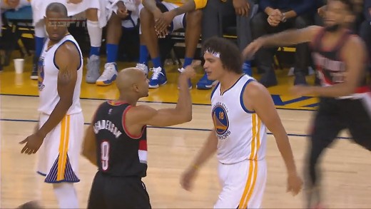 Gerald Henderson & Anderson Varejao get into a scuffle