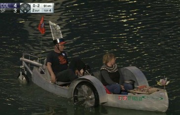 Hovercraft spotted at Giants game in McCovey Cove