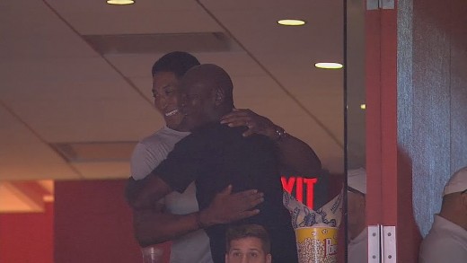 Scottie Pippen surprises Michael Jordan at Heat vs. Hornets Game 7