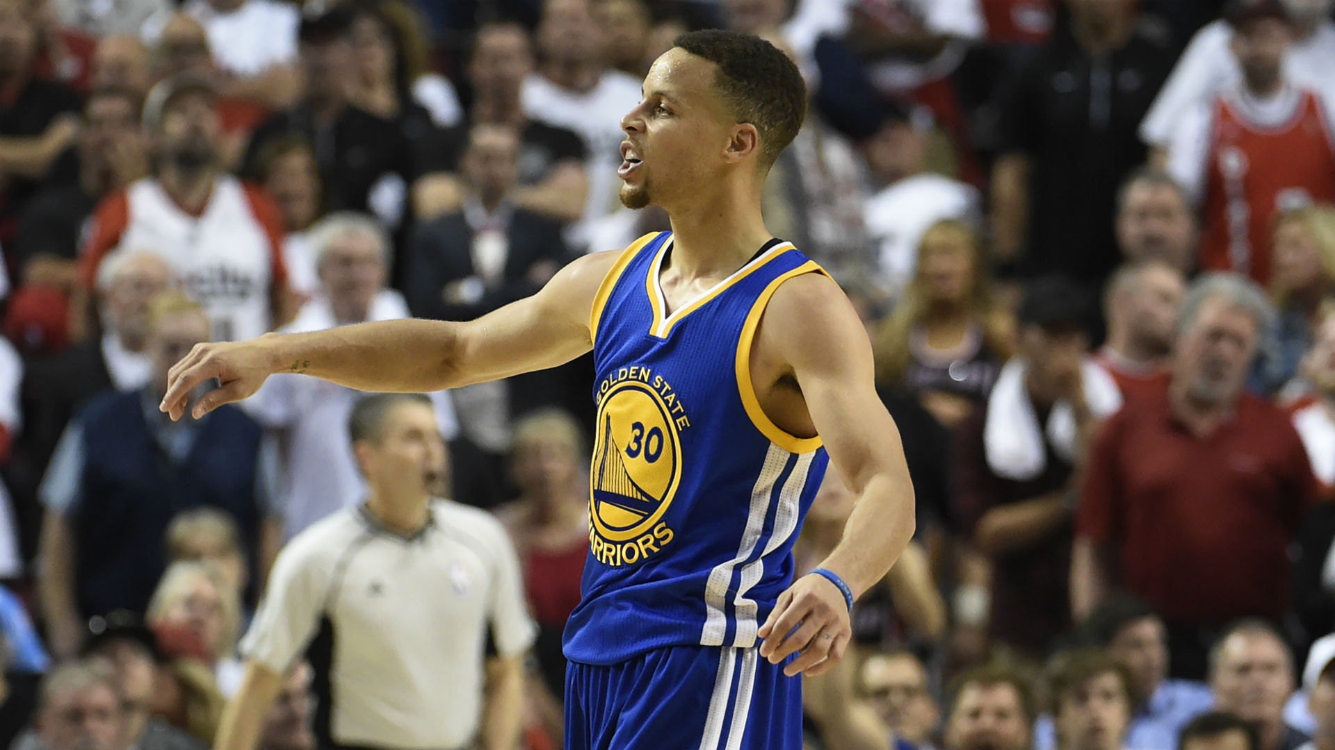 Steph Curry announces he's back with historic OT performance