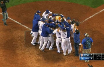 Trayce Thompson hammers a walk-off homer for the Dodgers