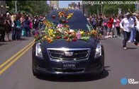 Fans honor Muhammad Ali by running with his funeral procession