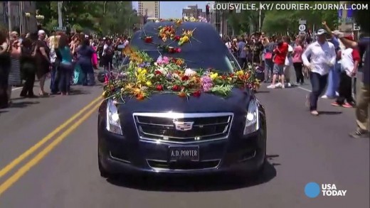 Fans honor Muhammad Ali by running with his funeral procession