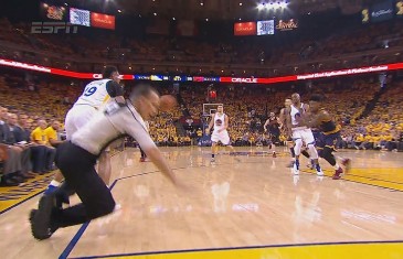 Leandro Barbosa sent the ref flying before hitting 3-pointer