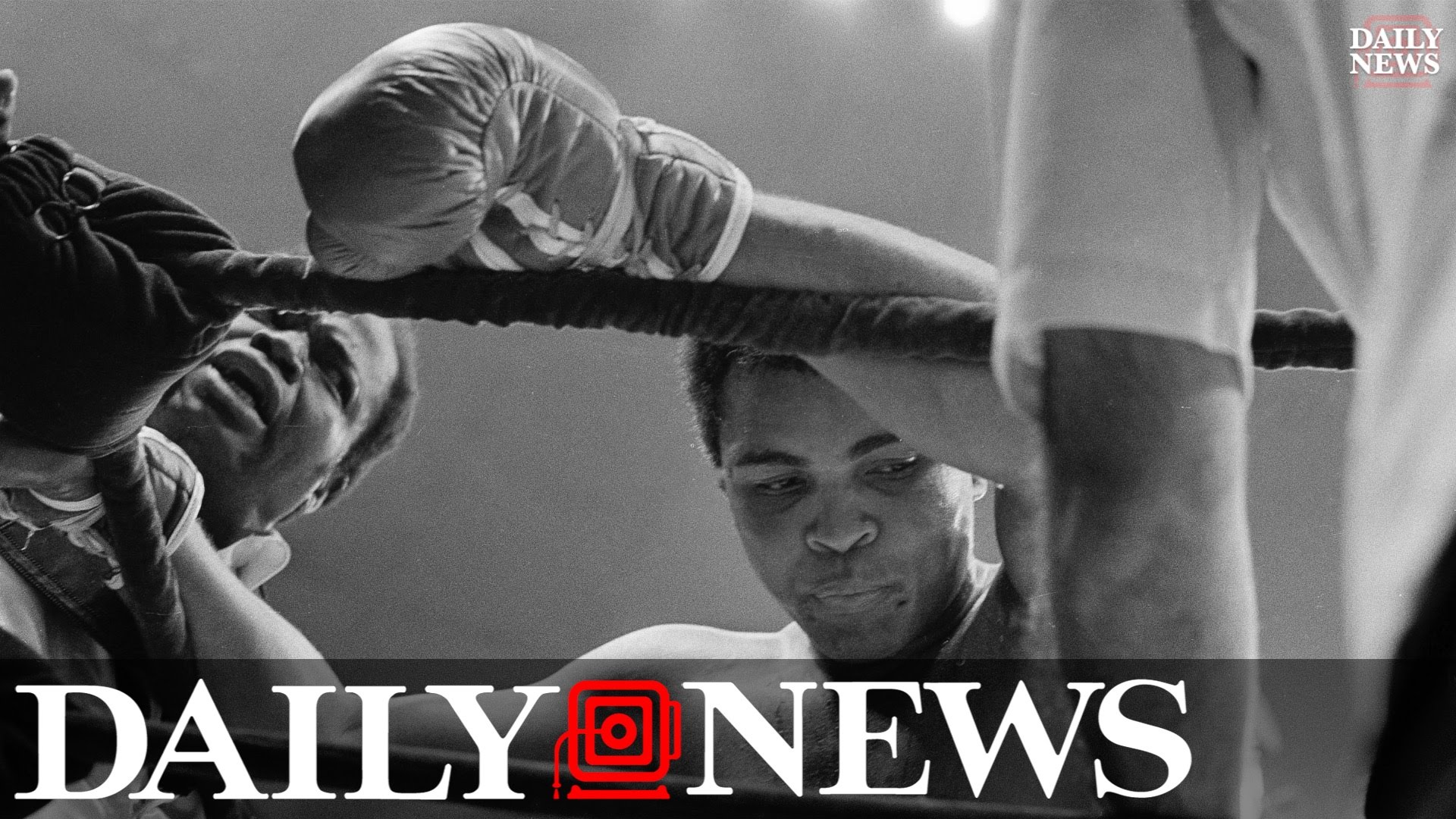 Muhammad Ali dies at age 74 in Scottsdale, Arizona