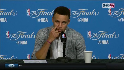 Stephen Curry says he apologized for throwing mouthpiece at fan