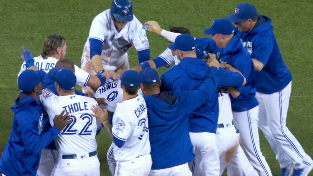 Blue Jays win wild comeback on Wild Pitch in the 12th Inning