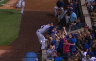 Anthony Rizzo makes unbelievable catch on 1st base wall