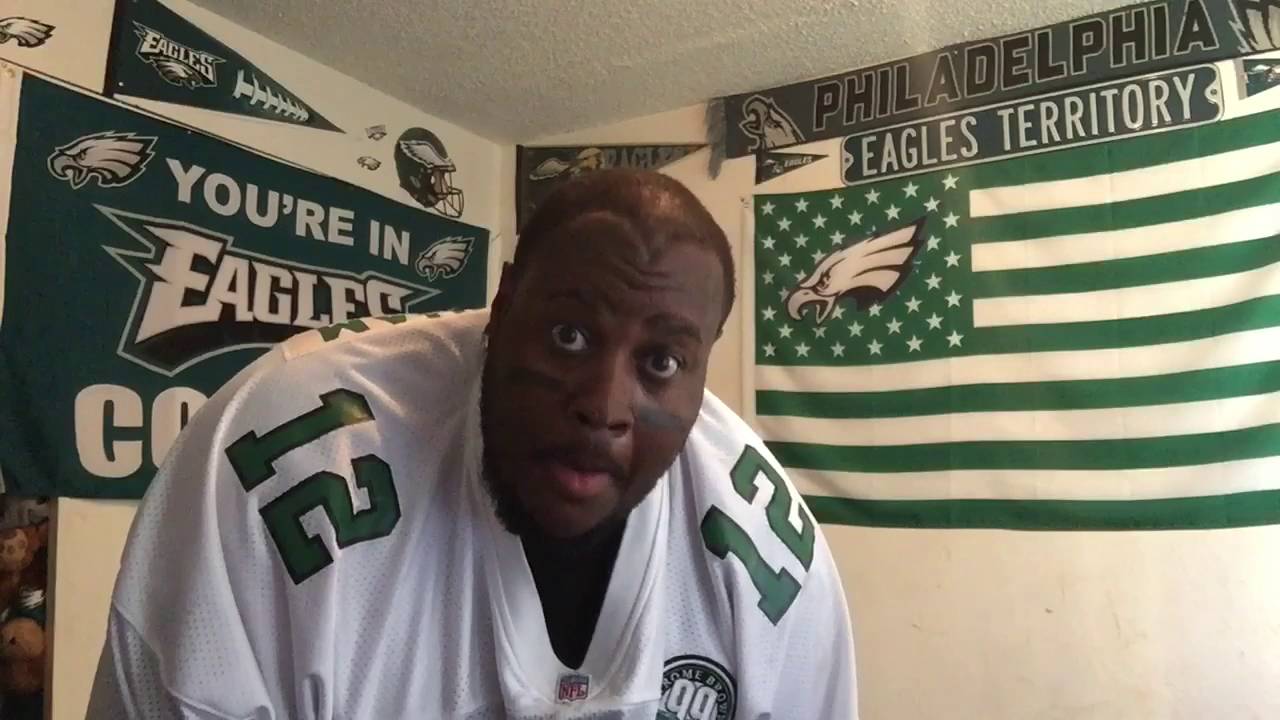 Eagles fan EDP twerks after Eagles victory over the Steelers