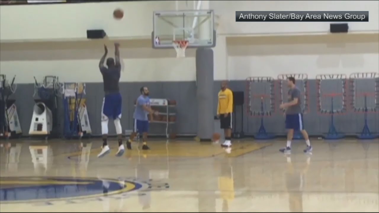 Kevin Durant & Klay Thompson nail jump shots for 75 Seconds without missing