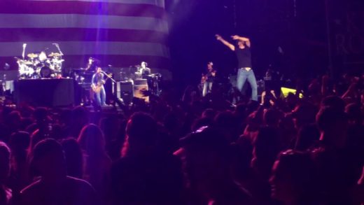 Kid Rock says “Fuck Colin Kaepernick” during live performance