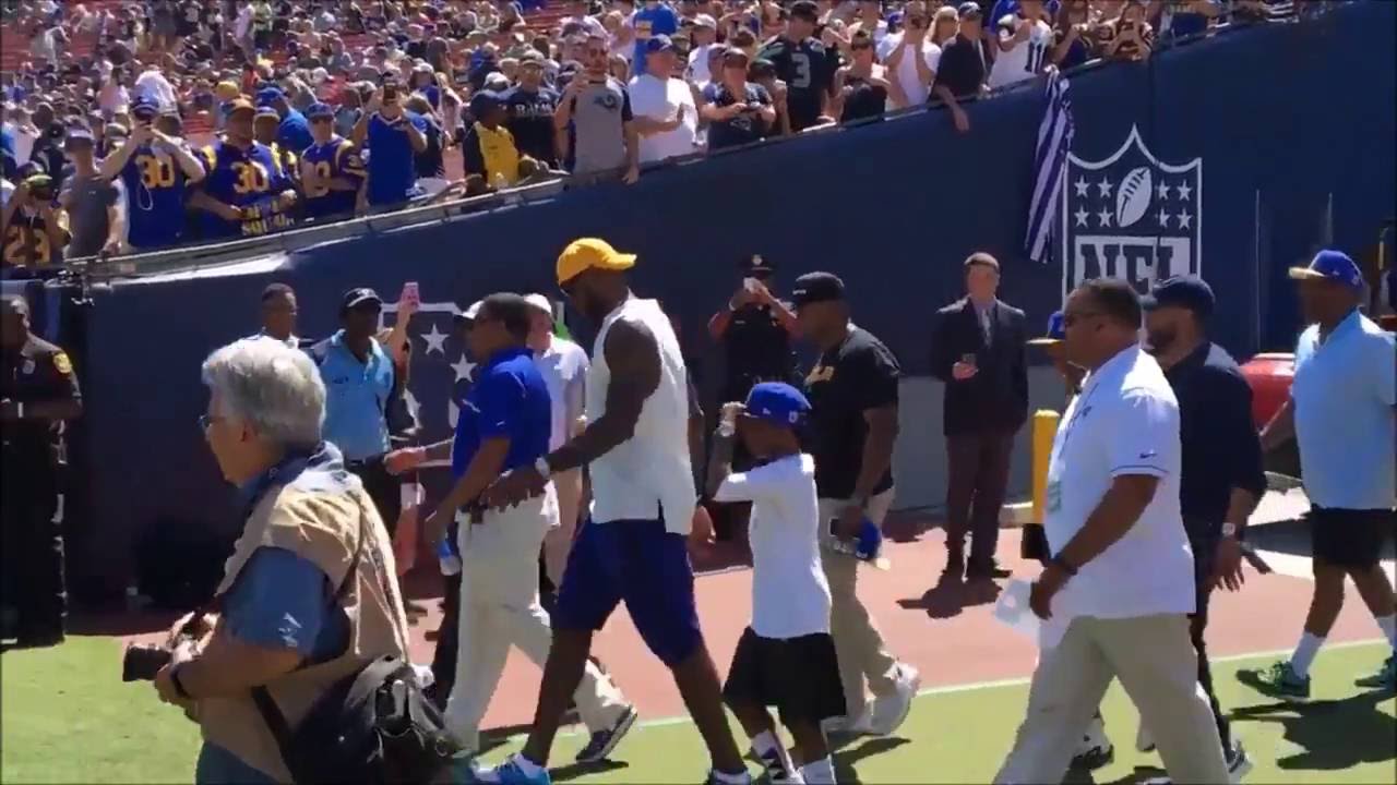 Los Angeles Rams fans chant 