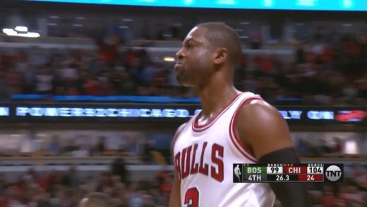 Dwyane Wade hits dagger shot in his Chicago Bulls debut