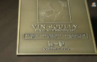 Giants honor Vin Scully with plaque in visitors booth