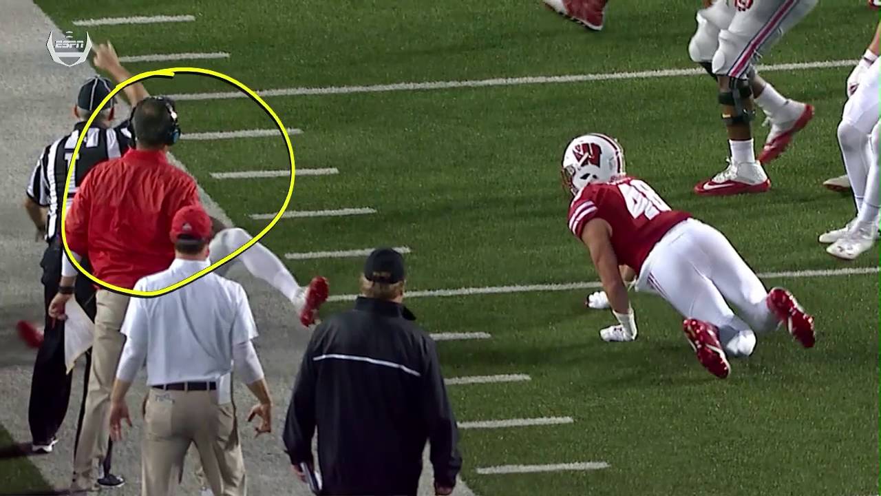 Urban Meyer gets hit in the head by ref during Ohio State vs. Wisconsin