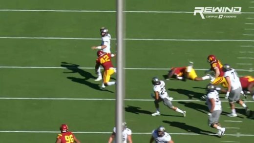 USC’s Adoree Jackson does the splits in order to make interception