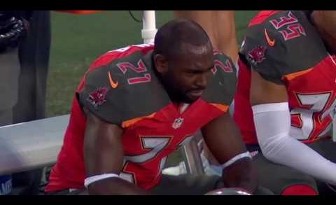 Alterraun Verner breaks down after getting an interception two days after his father died