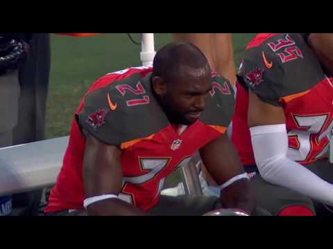 Alterraun Verner breaks down after getting an interception two days after his father died