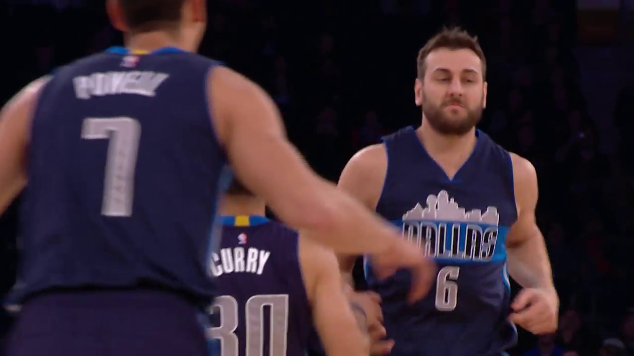 Andrew Bogut throws down a beautiful Alley-Oop vs. the Knicks