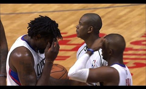 Chris Paul & DeAndre Jordan bang heads after a play