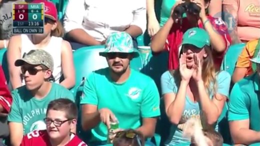 Colin Kaepernick booed loudly in Miami for his support of Fidel Castro