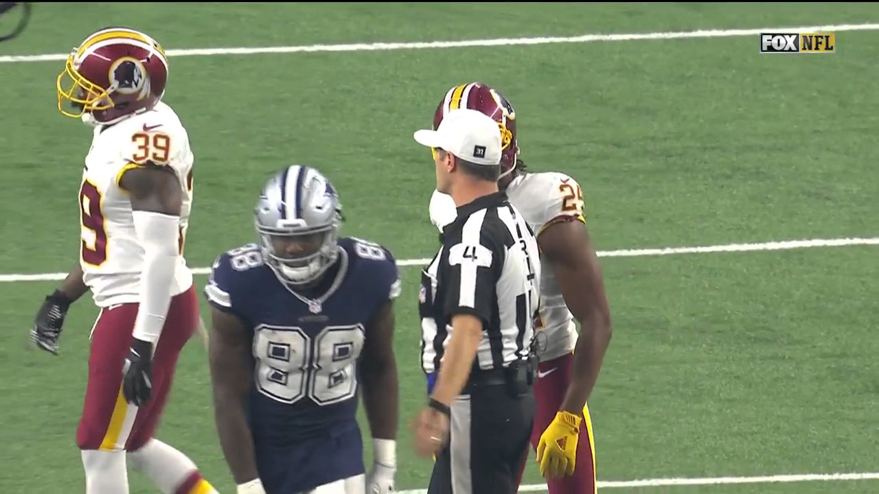 Dez Bryant squares up with Josh Norman during Cowboys vs. Redskins