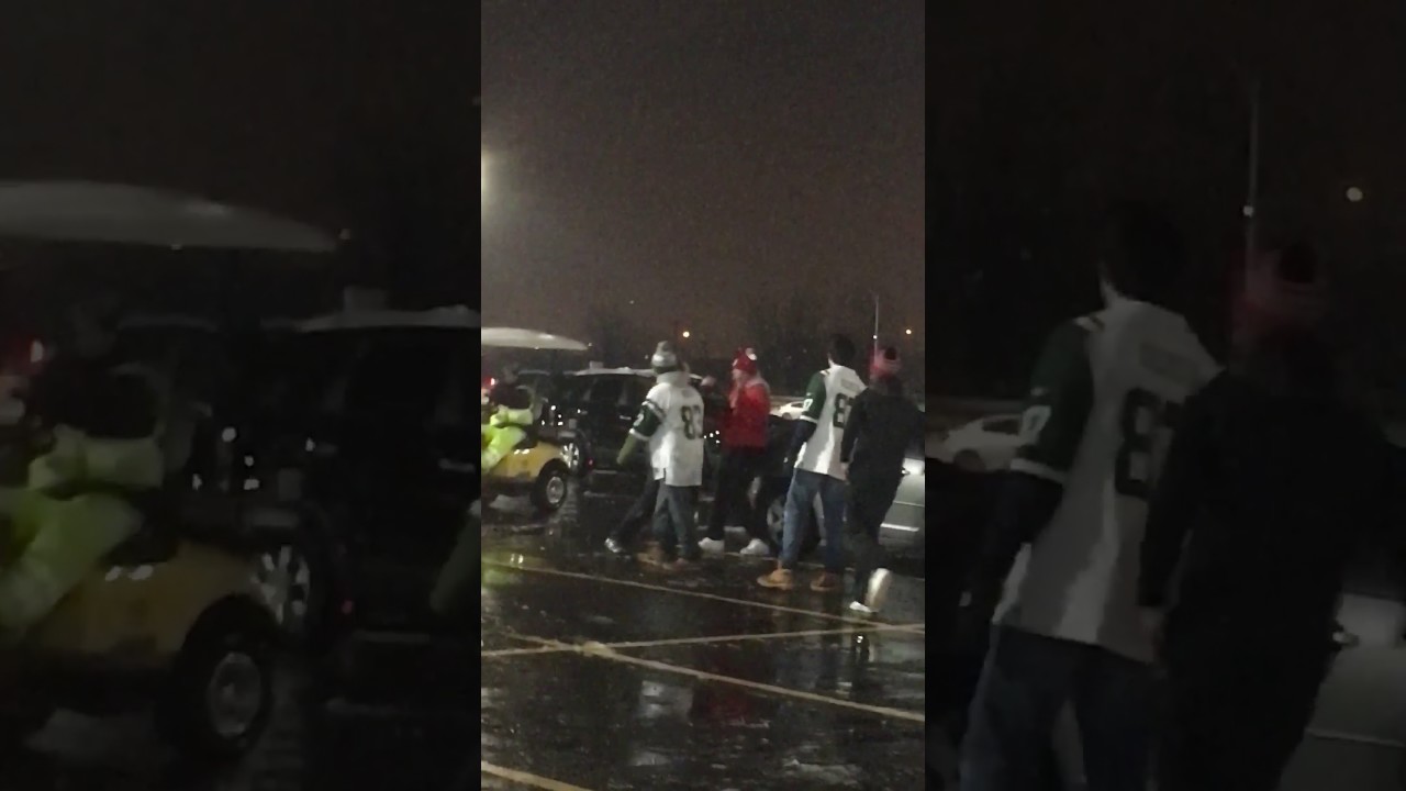 Dolphins fans brawl with New York Jets fans
