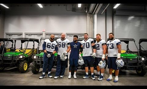 Ezekiel Elliott hooks up his offensive line with John Deere UTV’s for Christmas