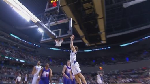 Dirk Nowitzki throws down a massive slam dunk vs. Phoenix