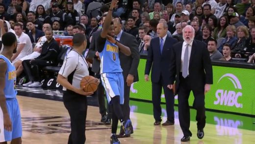 Emmanuel Mudiay ejects Gregg Popovich baseball style