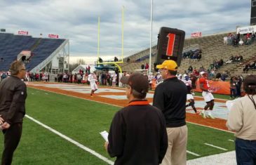 Hue Jackson & Gregg Williams make fun of each other after Josh Dobbs TD (FV Exclusive)