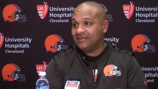 Hue Jackson says “I’ll be swimming in the lake” if Browns go 1-15 again