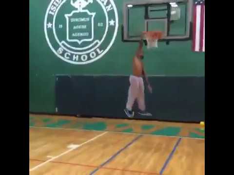 Odell Beckham Jr. throws down slam dunks with ease