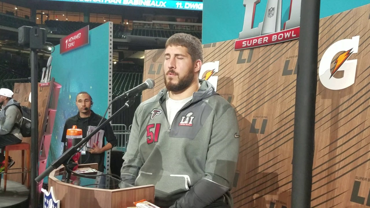 Alex Mack on why there aren't many left handed quarterbacks (FV Exclusive)