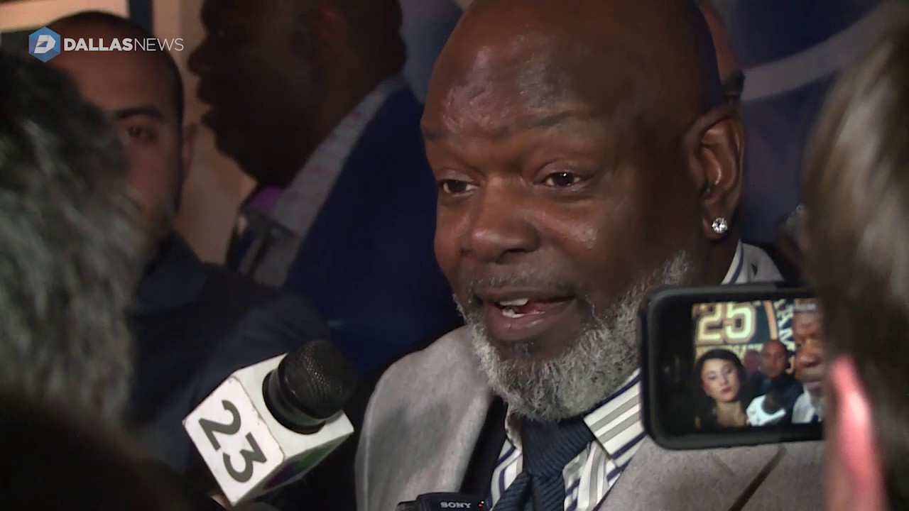 Emmitt Smith gives his thoughts on Ezekiel Elliott as a running back
